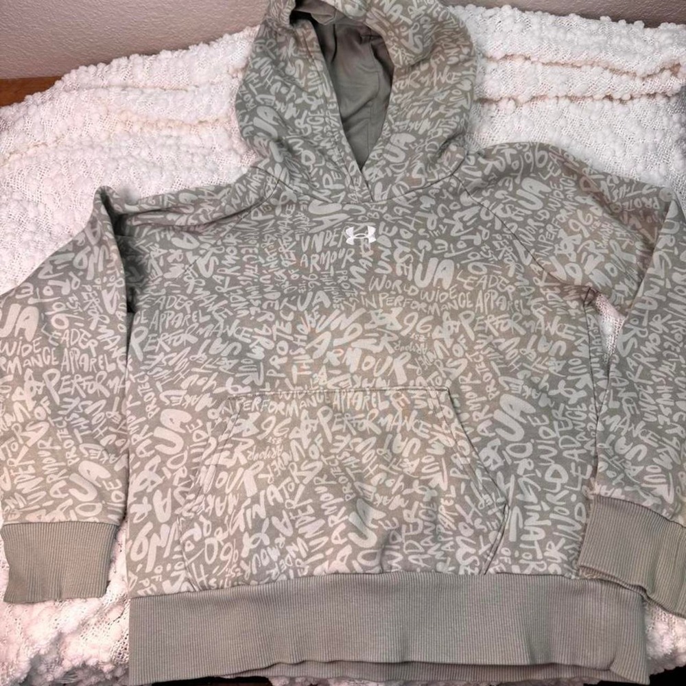 Under Armour Grey Hoodie Youth Size M White Logo‎ Pullover Sweatshirt
